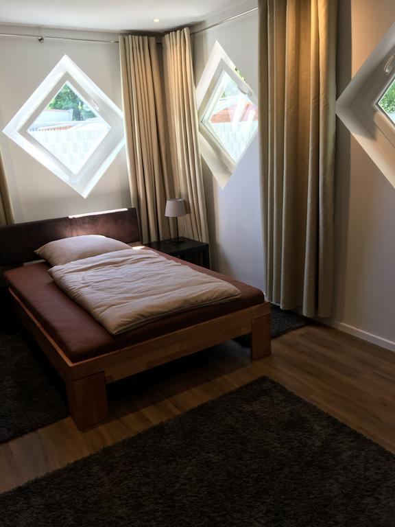 Kleine 5 - Feines Wohnen Auf Zeit Bed & Breakfast Karlsruhe Dış mekan fotoğraf